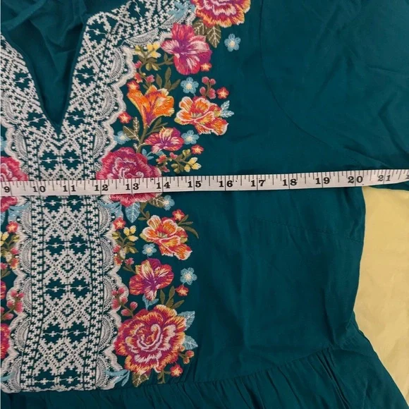 Savanna Jane Teal Floral Embroidered Women's Top - Picture 6 of 6